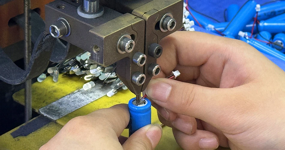 18650 batteries: sizes & uses 18650 batteries: sizes & uses