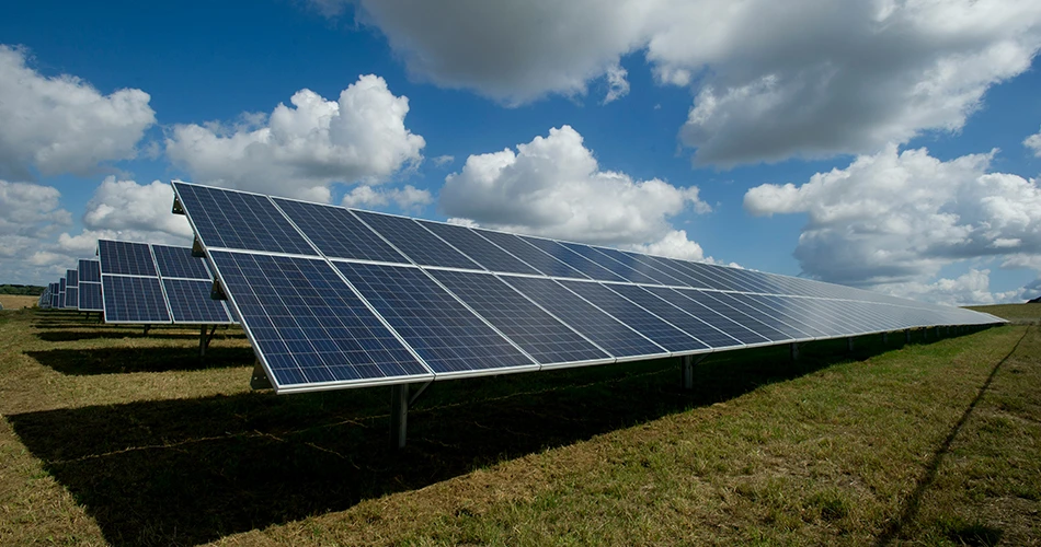 Off-Grid Solar: Independence in the Wild Off-Grid Solar: Independence in the Wild